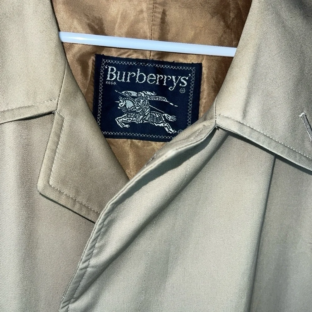 Vintage Burberry’s Trench Coat Wool Nova Check Lining Tan men’s 44